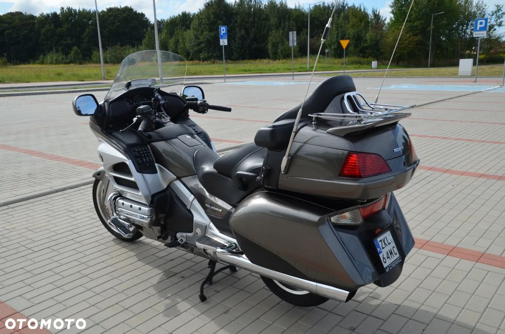Honda GL - 9