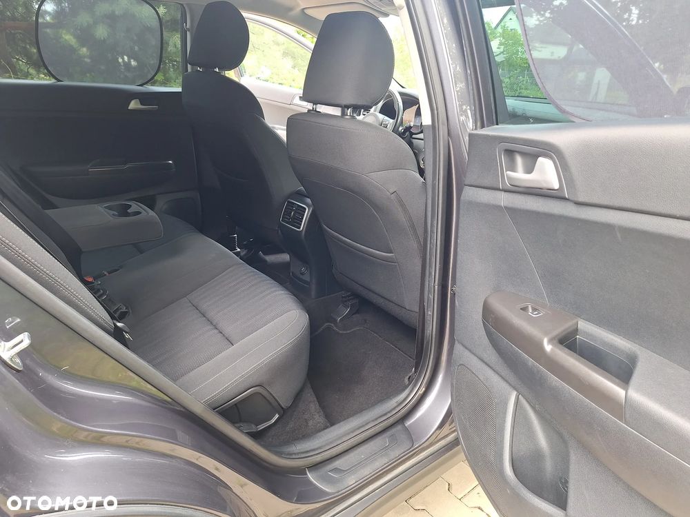 Kia Sportage 1.7 CRDI 2WD Edition 7 - 8