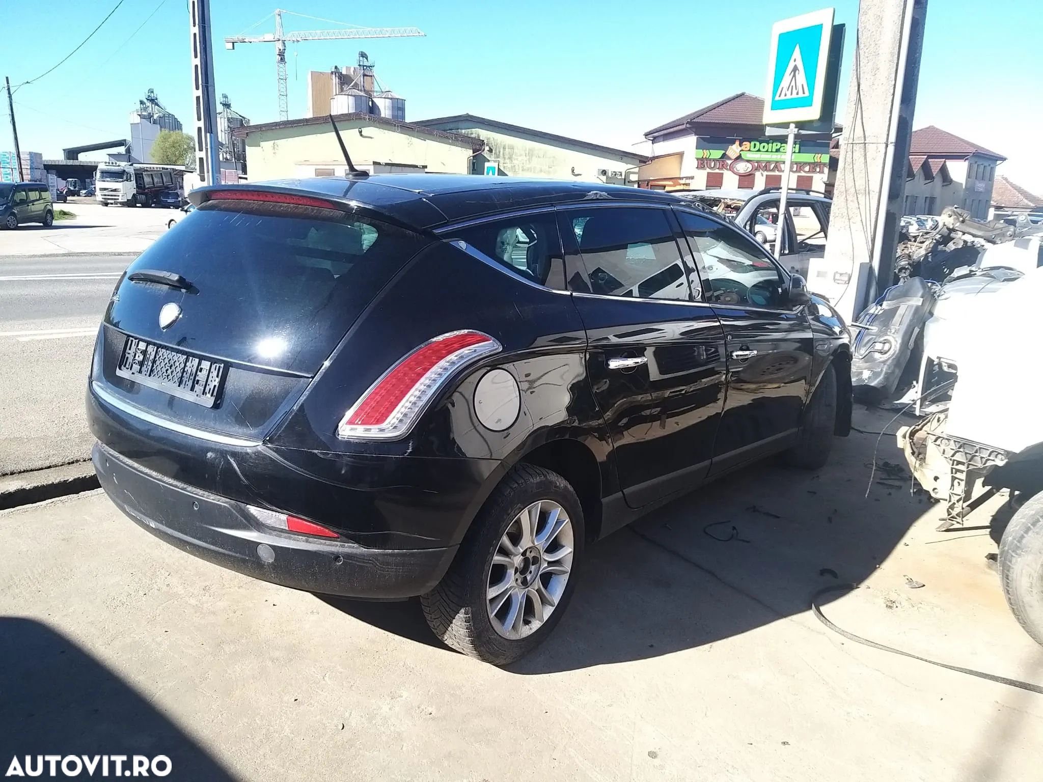 Dezmembram Lancia Delta 1.6 din 2011 - 1