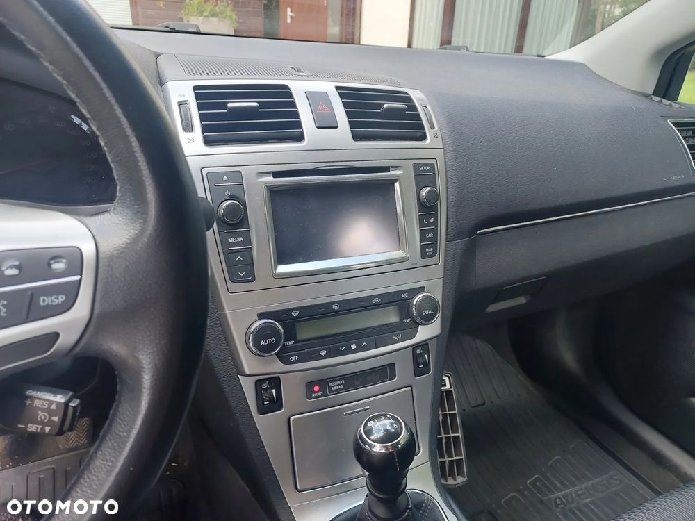 Toyota Avensis 1.8 Business Edition - 11