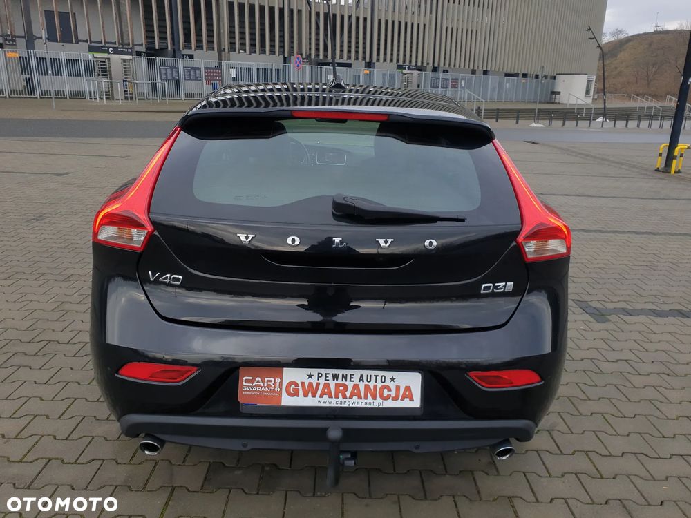 Volvo V40 D3 Inscription - 16