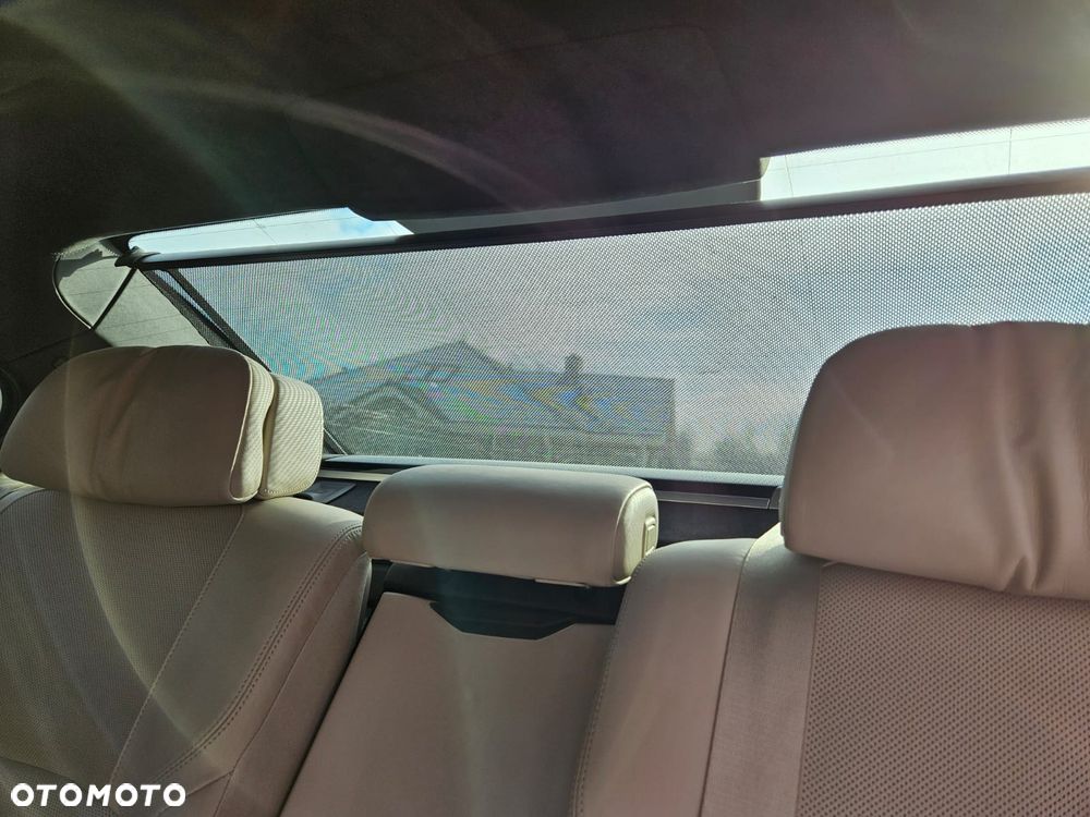 BMW Seria 7 750Ld xDrive Blue Performance Edition Exclusive - 11