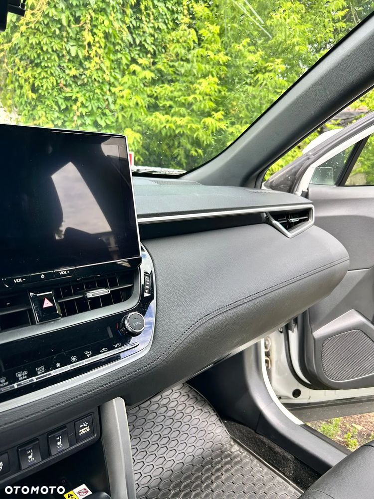 Toyota Corolla Cross 2.0 Hybrid Executive - 11