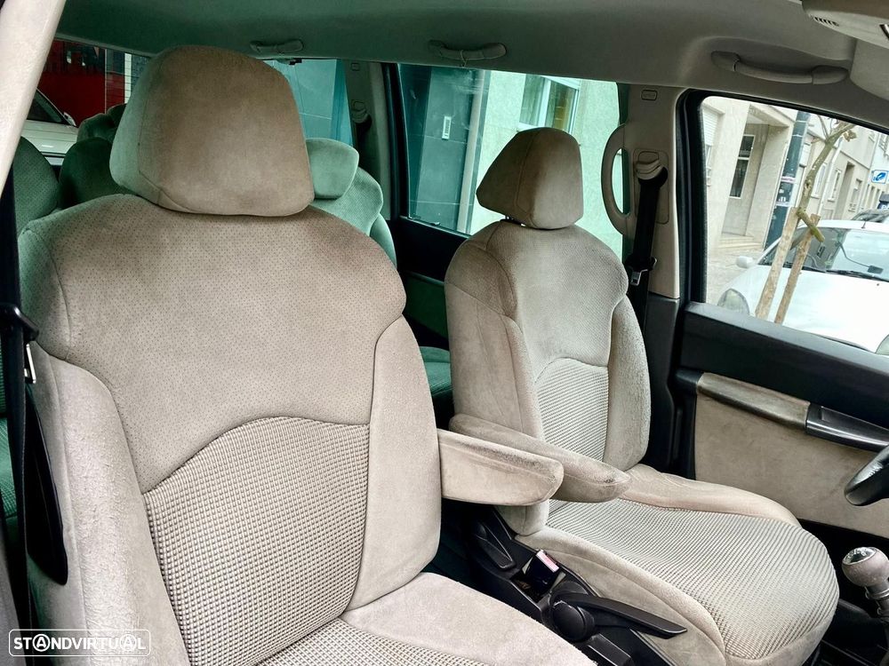 Peugeot 807 2.2 HDi Pullman - 24