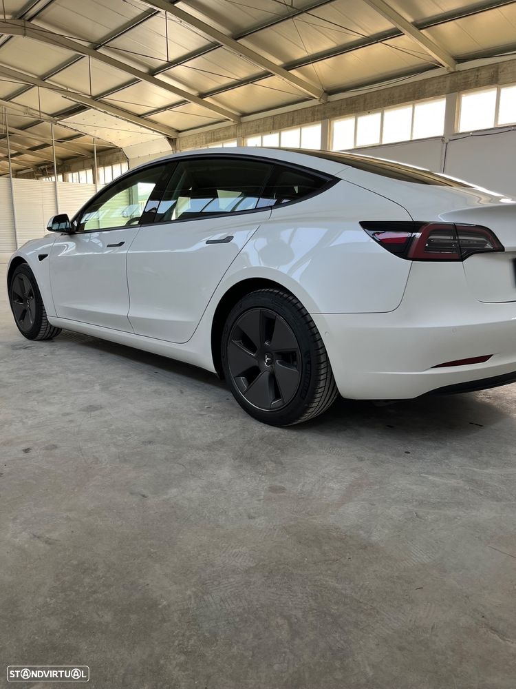 Tesla Model 3 Standard Range Plus RWD - 2