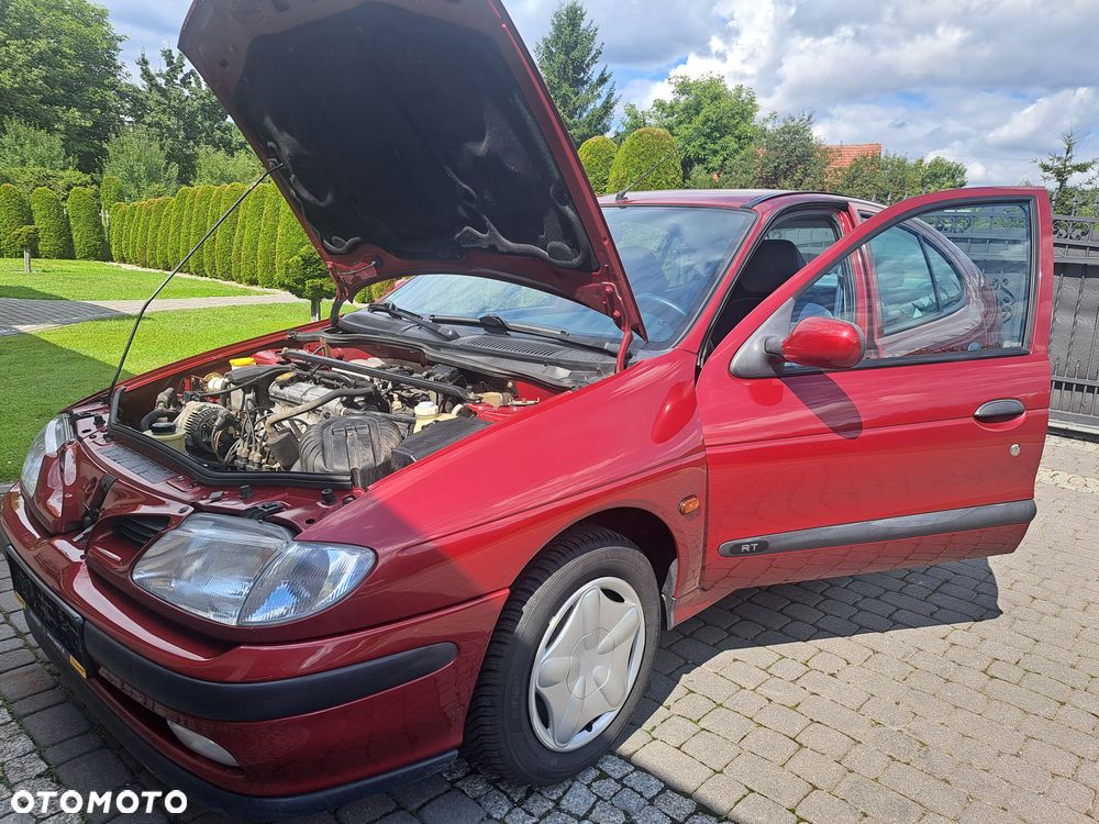 Renault Megane 2.0 RT - 34
