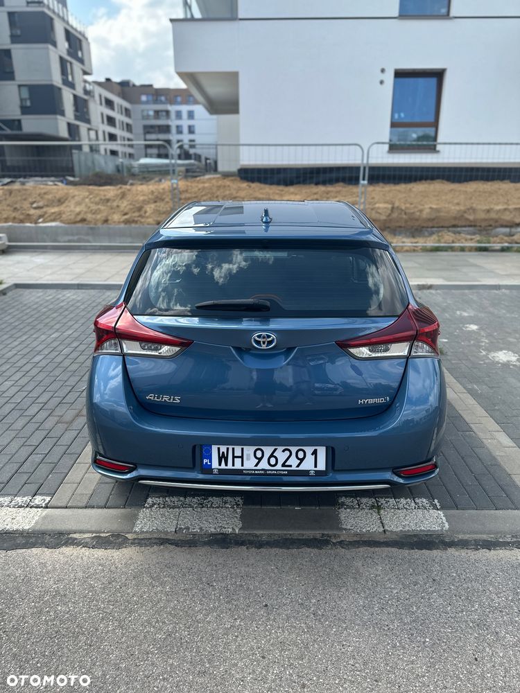 Toyota Auris Hybrid 135 Premium - 2