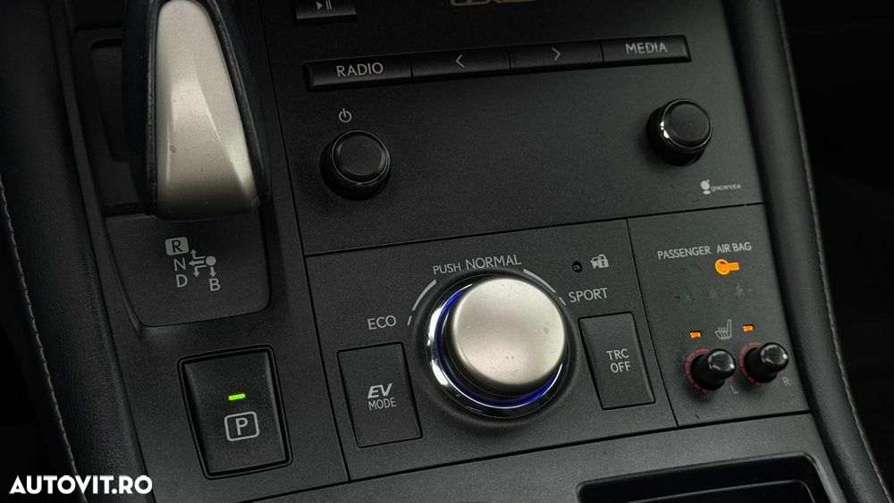 Lexus CT 200h Aut. Limited Edition - 17