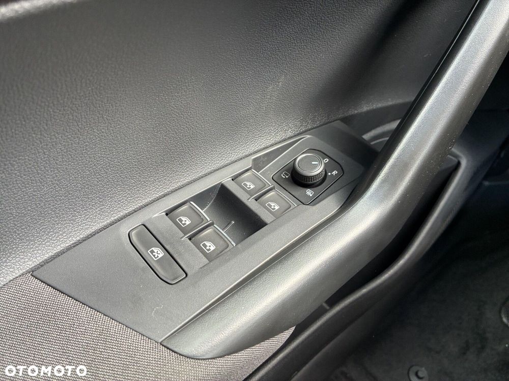 Volkswagen Polo - 18