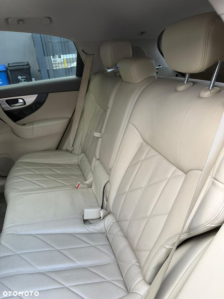 Infiniti FX FX30d S Premium - 11