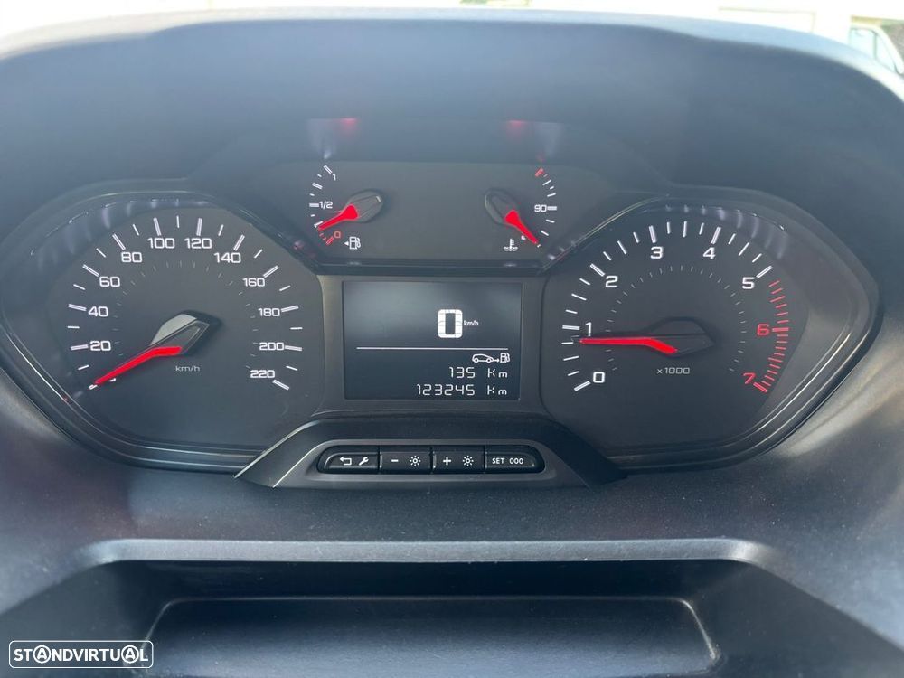 Peugeot Partner L1 1.5 BLUEHDI 102cv  - AC - IVA DEDUTÍVEL - 30