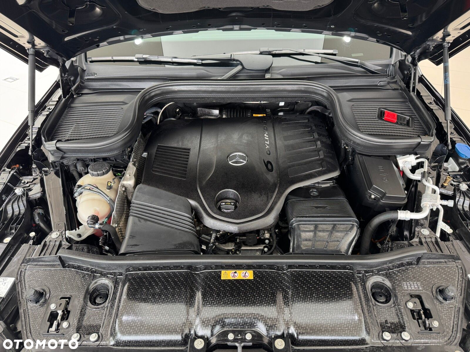 Mercedes-Benz GLE - 22