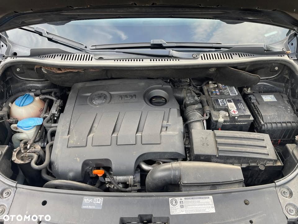 Volkswagen Caddy Maxi Highline DSG - 2