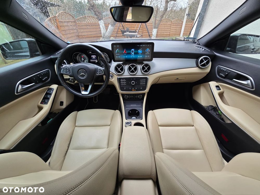 Mercedes-Benz CLA 250 4-Matic AMG Line - 5