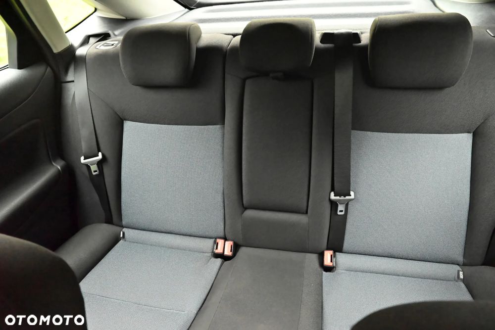 Ford Mondeo 1.6 Silver X - 18