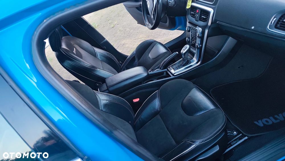 Volvo V40 T5 R-Design Summum - 35