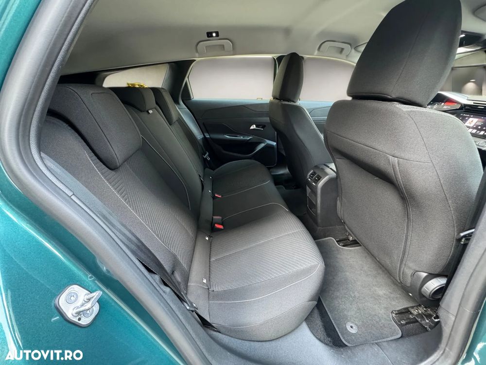 Peugeot 308 1.2 L PureTech Turbo S&S EAT8 Allure Pack - 8