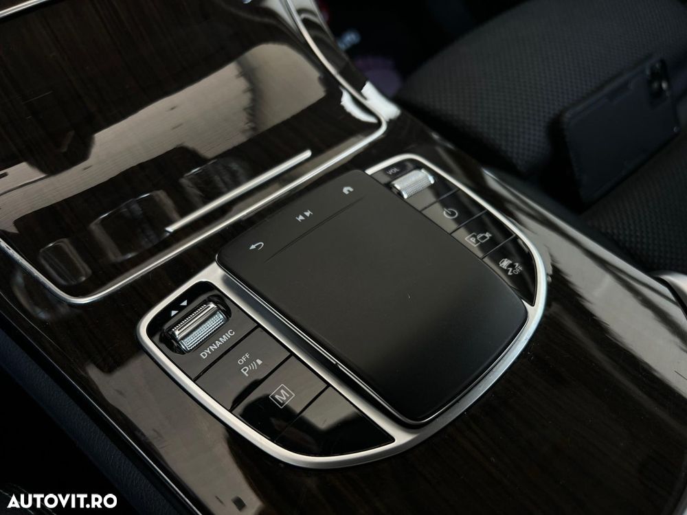 Mercedes-Benz GLC - 14