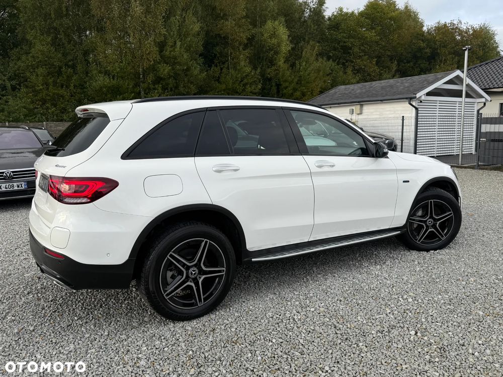 Mercedes-Benz GLC 300 de 4Matic 9G-TRONIC AMG Line Plus - 16