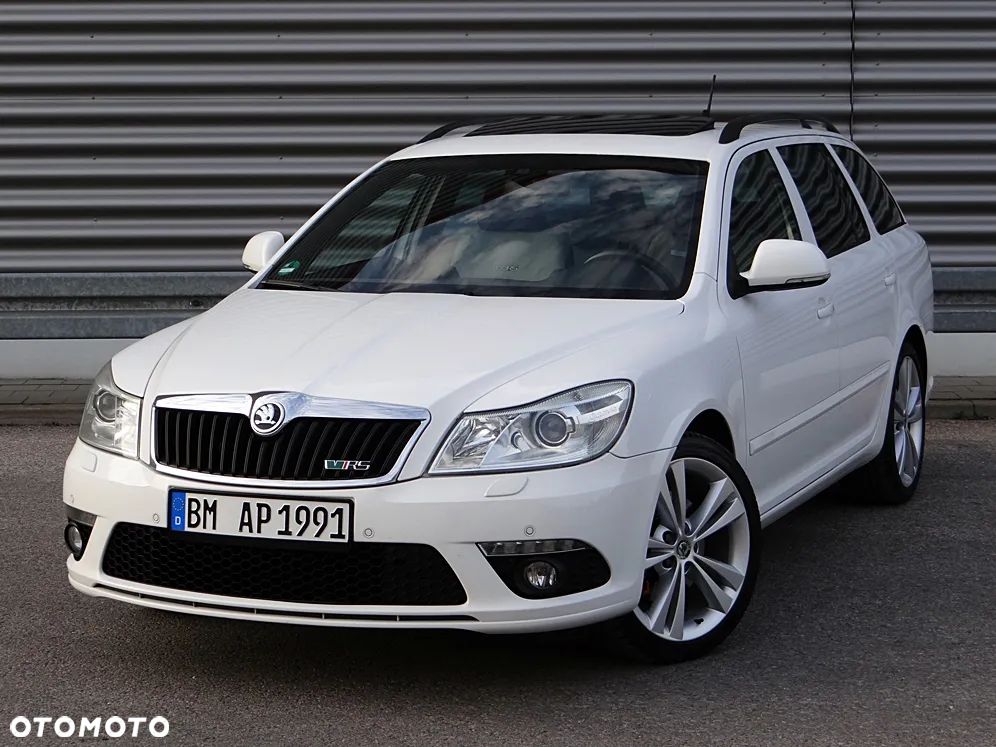 Skoda Octavia 2.0 TDI CR DPF DSG RS - 6