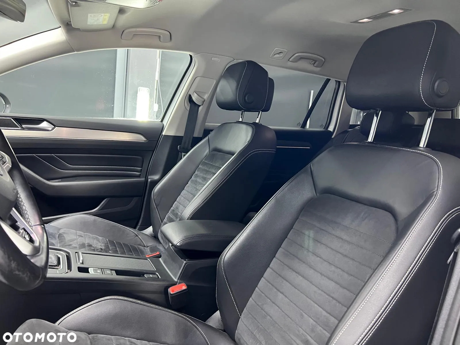 Volkswagen Passat 2.0 TDI BMT SCR 4Mot Highline DSG7 - 27