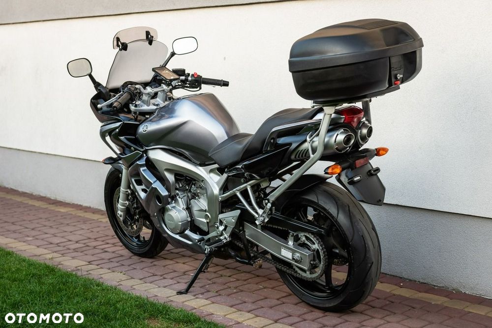 Yamaha FZ - 5