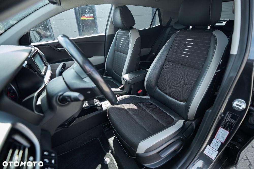 Kia Stonic - 16