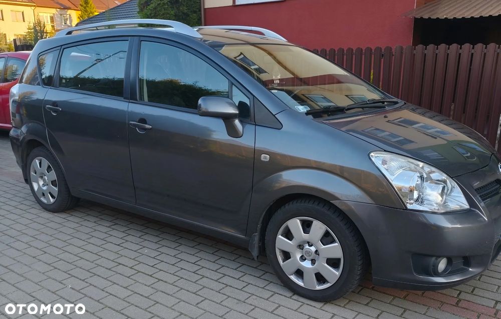 Toyota Corolla Verso 2.2 D-4D Sol - 11