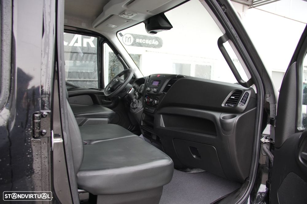 Iveco Daily Automática 7Lugares 2.3td HI-Matic 160cv 35-160 - 7