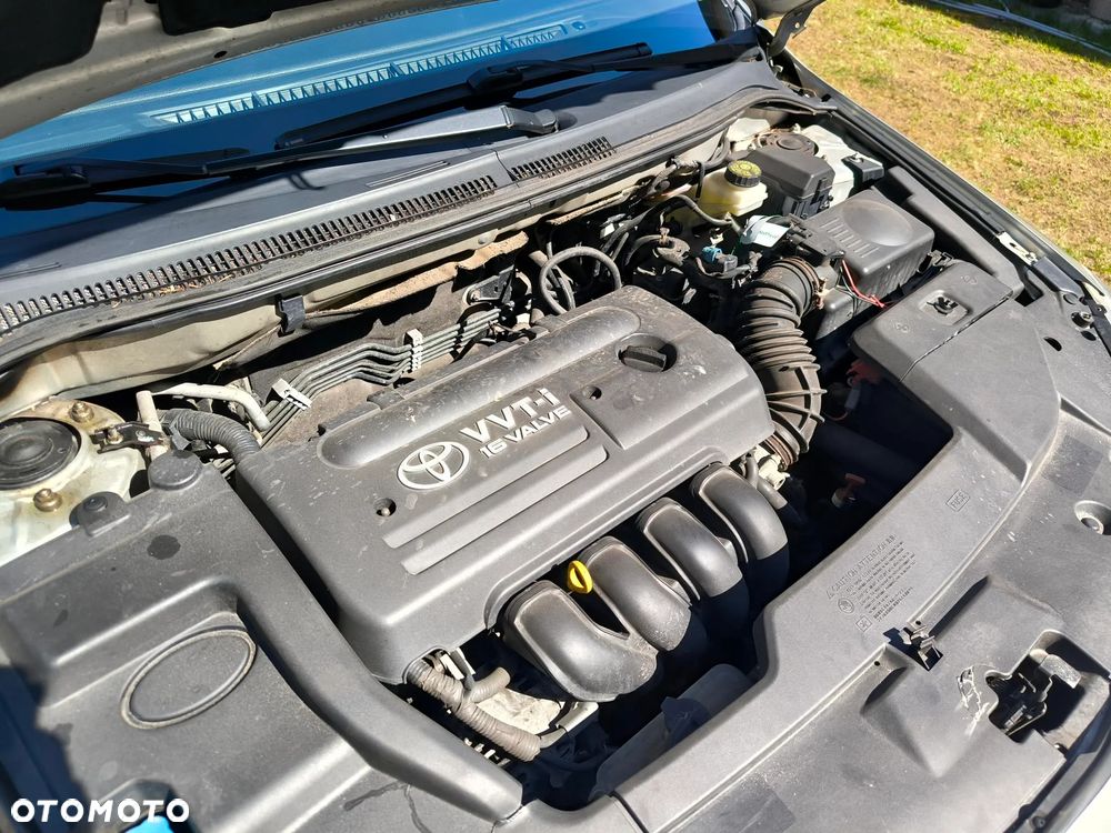 Toyota Avensis 1.8 VVT-i Automatik Sol - 22
