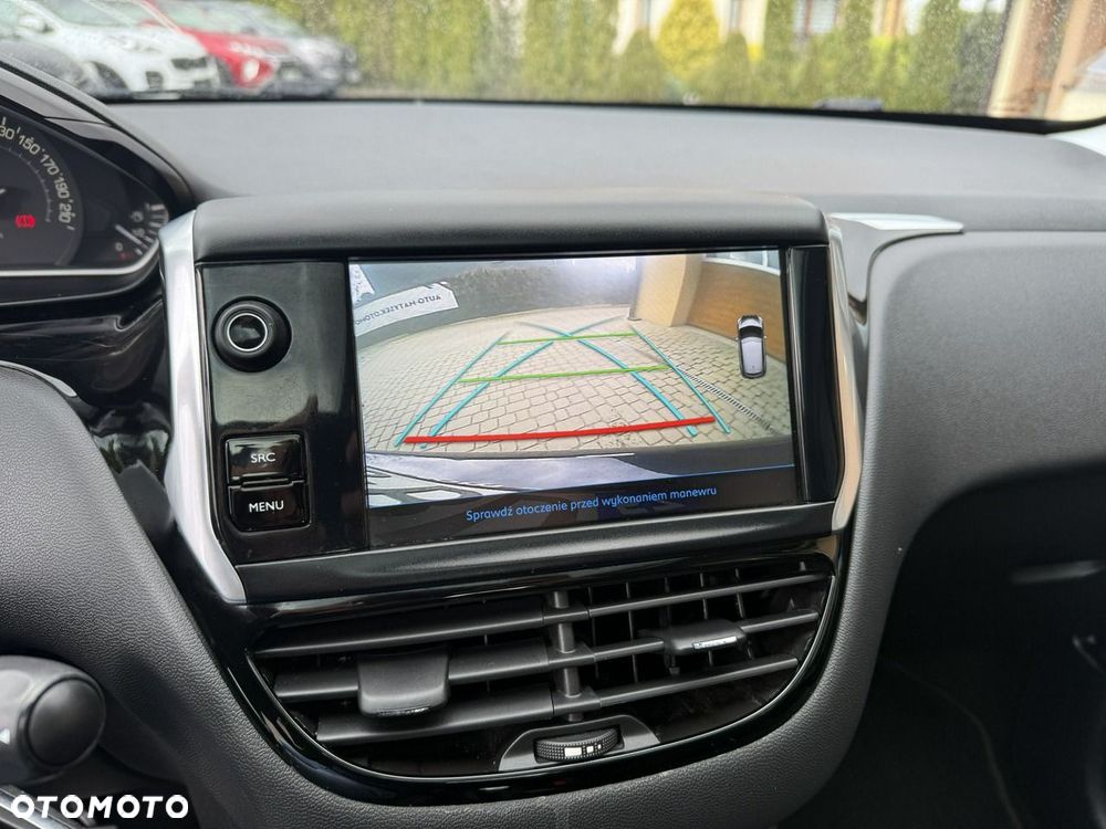 Peugeot 208 82 VTI Allure - 20