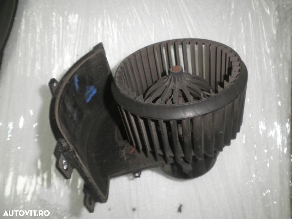 Ventilator habitaclu / aeroterma VW T5 Facelift 2.0 TDI 7E1820021
