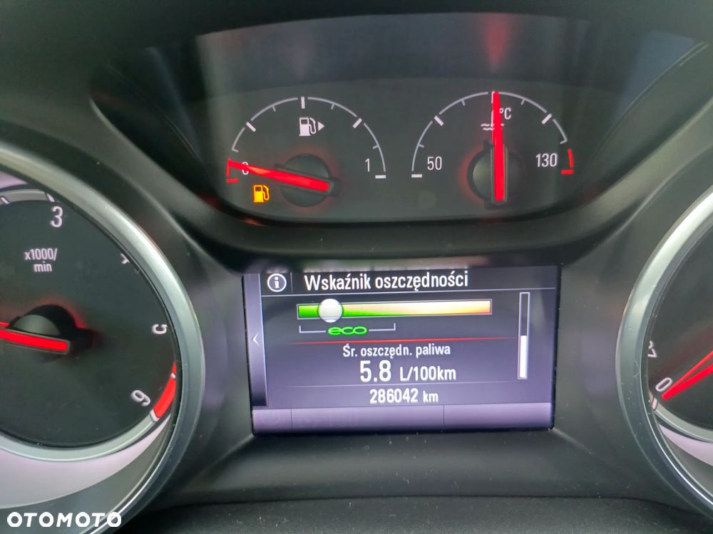 Opel Astra 1.6 CDTI Dynamic S&S - 27