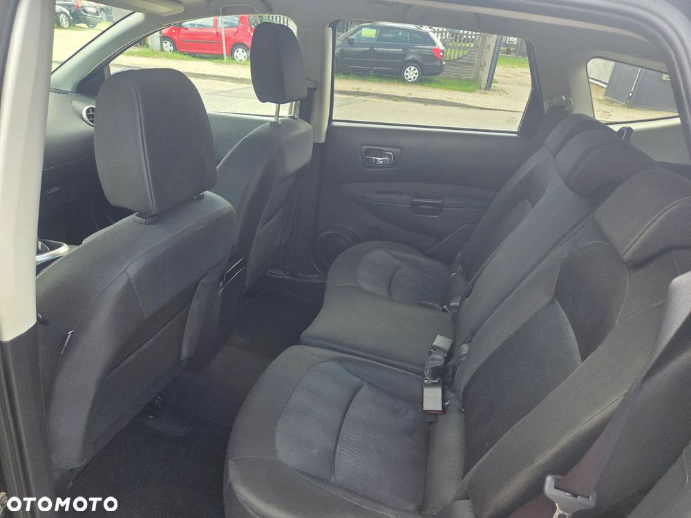 Nissan Qashqai+2 - 16