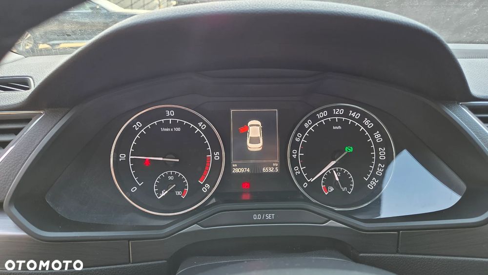 Skoda Superb 2.0 TDI 4x4 Style DSG - 7