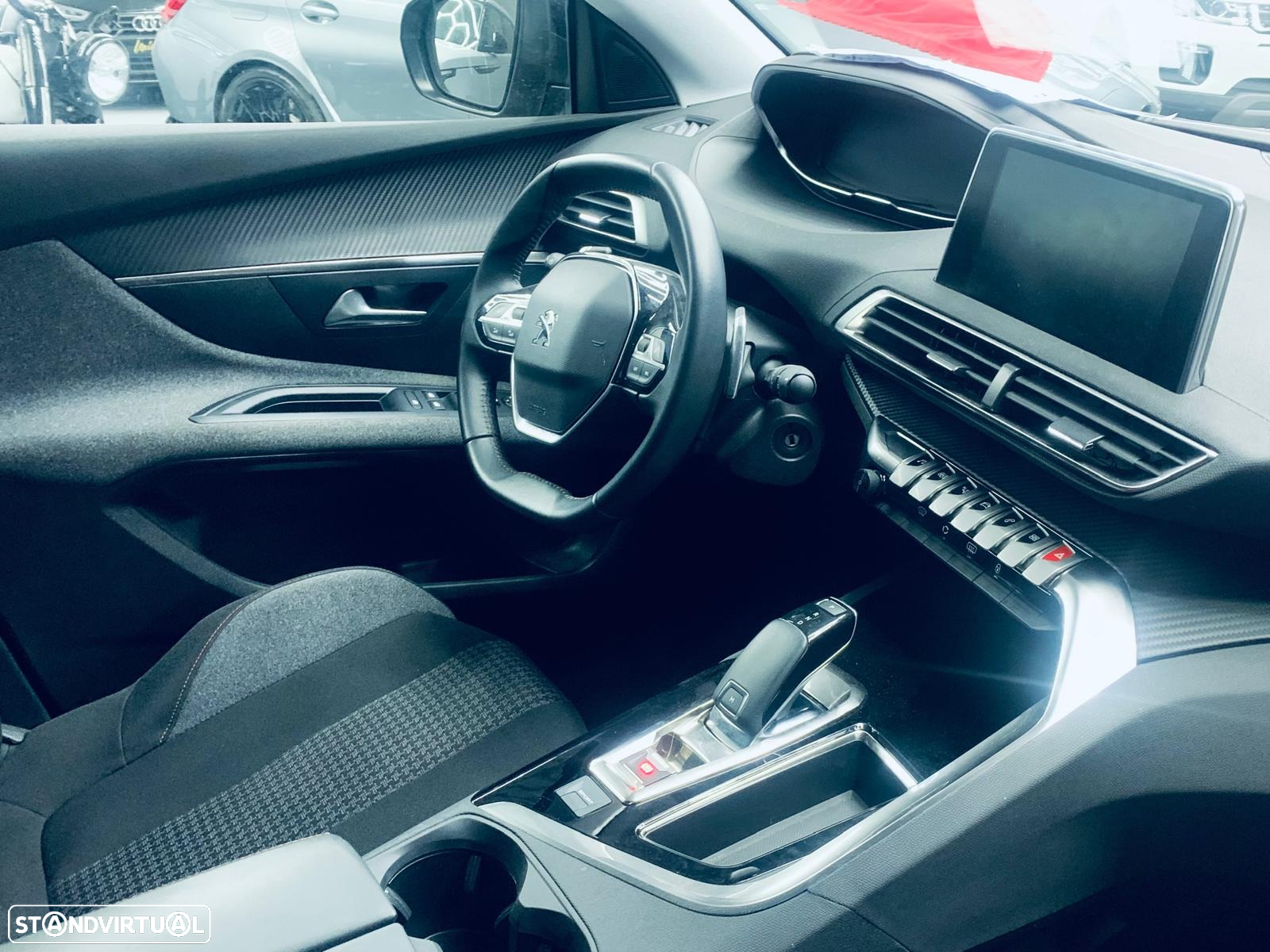 Peugeot 3008 1.5 BlueHDi Active Pack EAT8 - 9