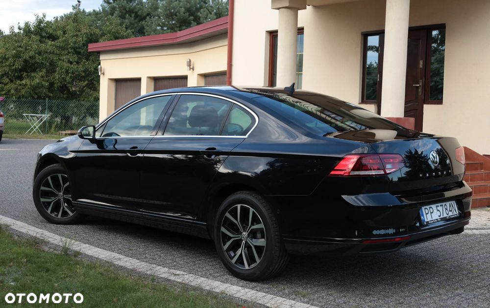 Volkswagen Passat 2.0 TDI EVO Elegance DSG - 10