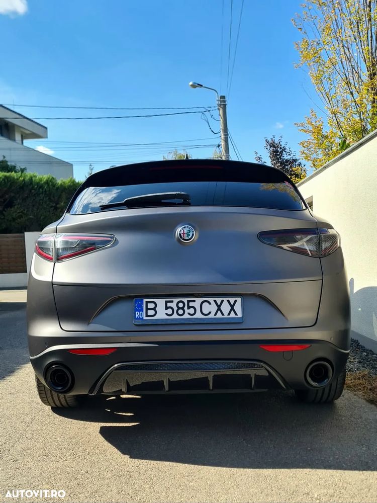Alfa Romeo Stelvio 2.0 Turbo 16V AT8-Q4 Sprint - 5