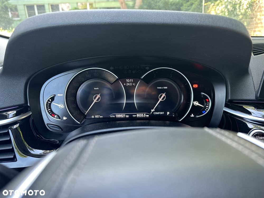 BMW Seria 5 - 38