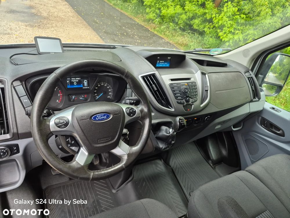 Ford Transit - 13