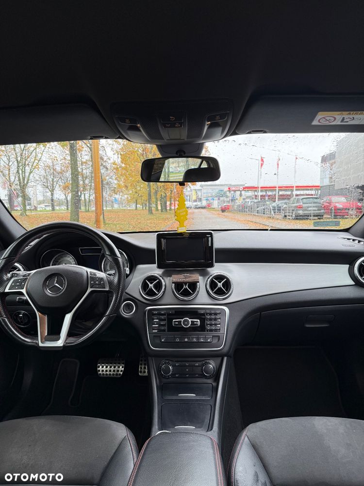 Mercedes-Benz GLA - 5