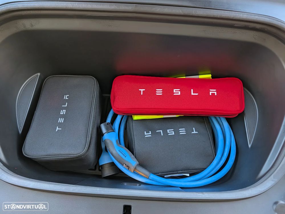 Tesla Model Y Standard - 9
