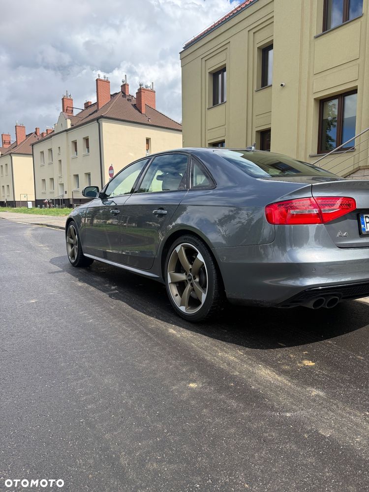 Audi A4 Limousine - 17