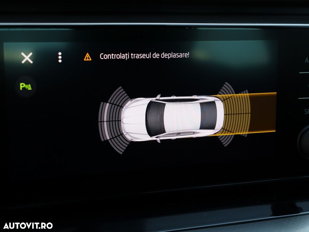 Skoda Octavia 2.0 TDI DSG Ambition - 24