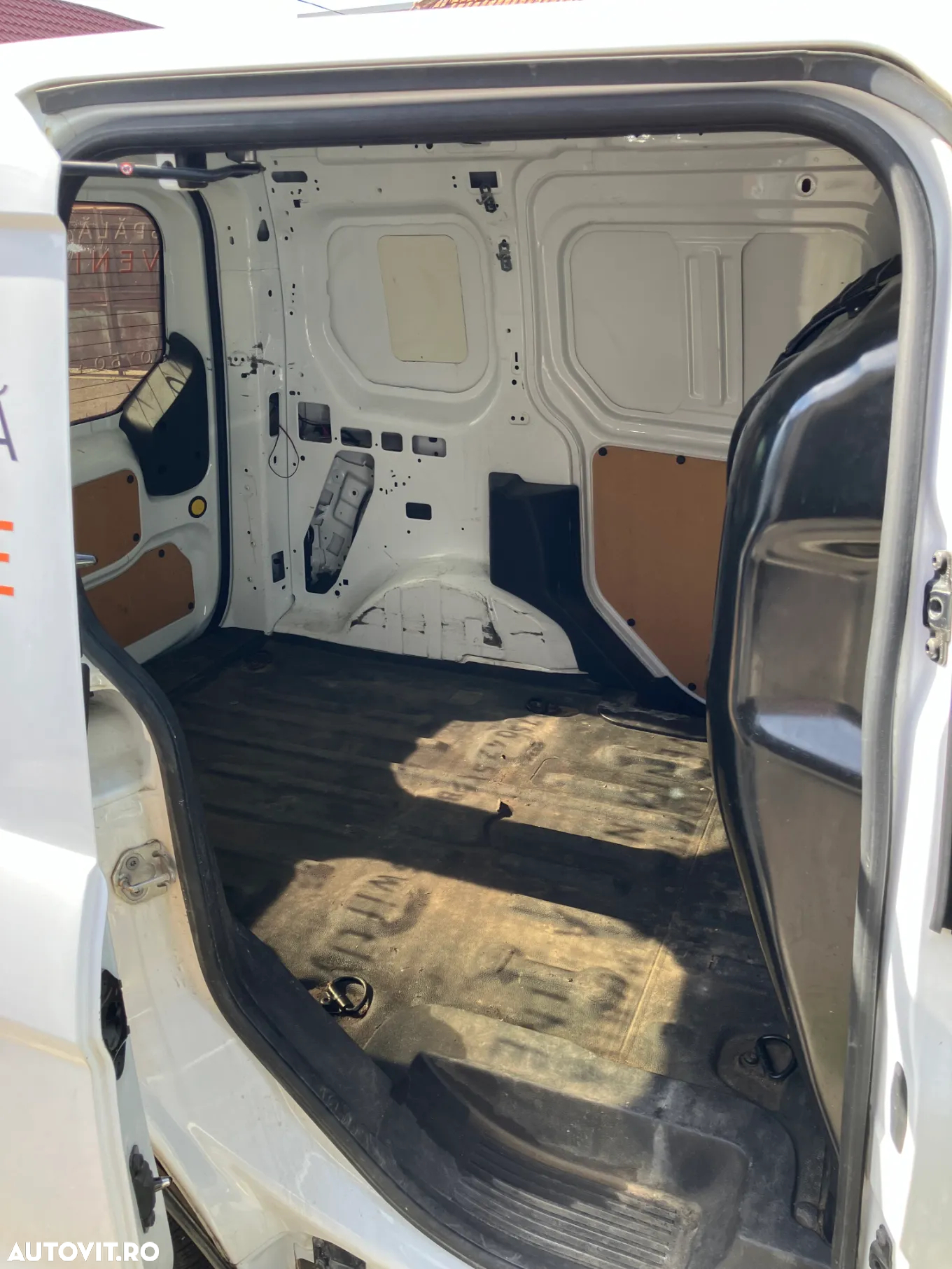 Ford Transit Connect - 10