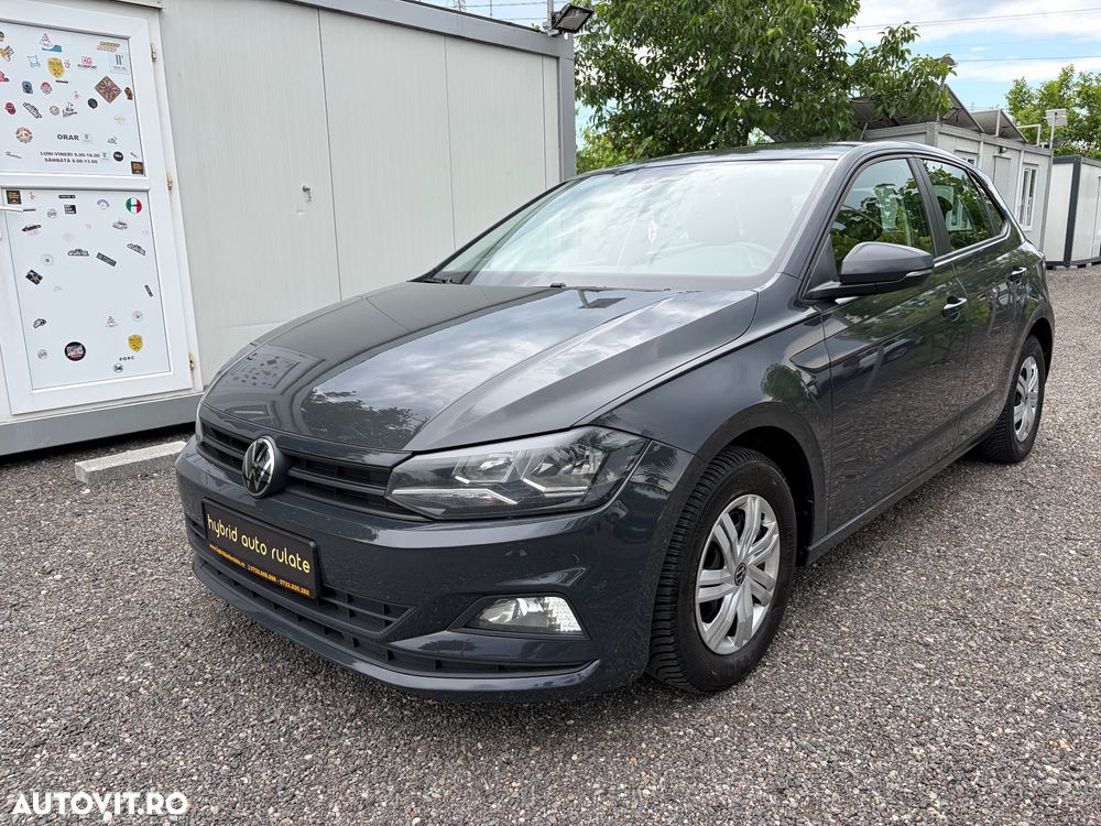 VOLKSWAGEN Polo
