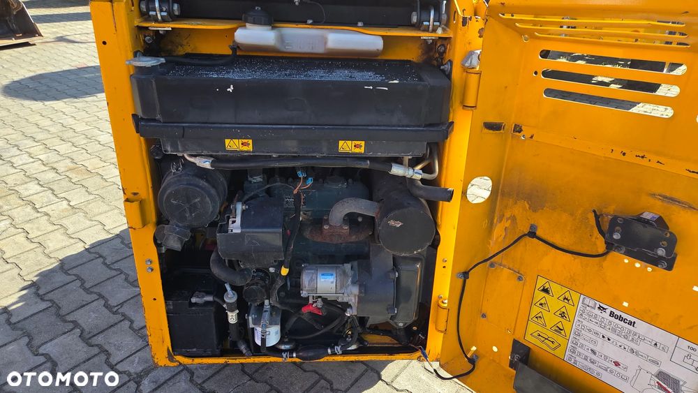 Bobcat S 70 - 10