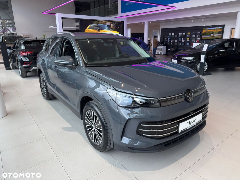 Volkswagen Tiguan 2.0 TSI 4Mot Elegance DSG - 2