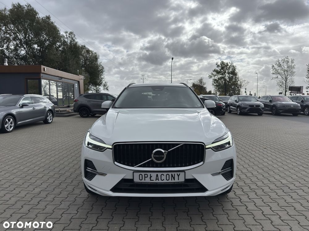 Volvo XC 60 B4 D AWD Geartronic Momentum Pro - 9