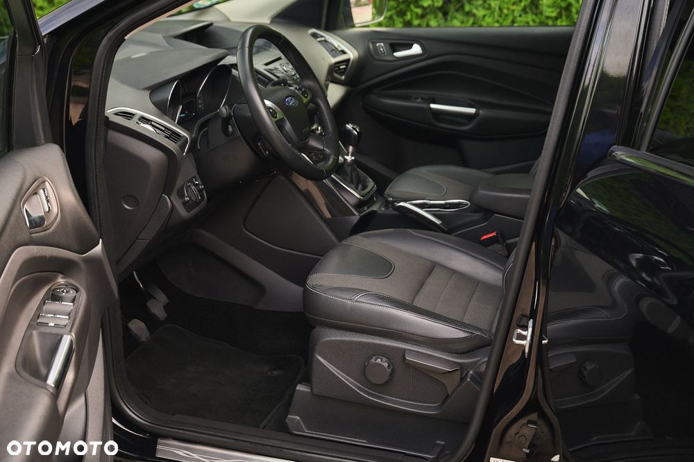 Ford Kuga 1.6 EcoBoost 2x4 Individual - 25